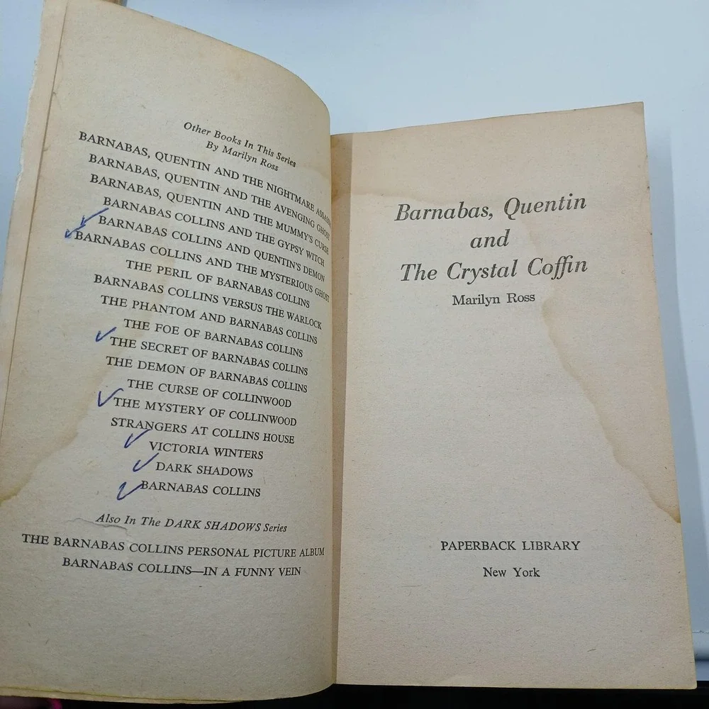 Vintage 1970 Dark Shadows Barnabas Quentin & the Crystal Coffin‎ Ross Paperback
